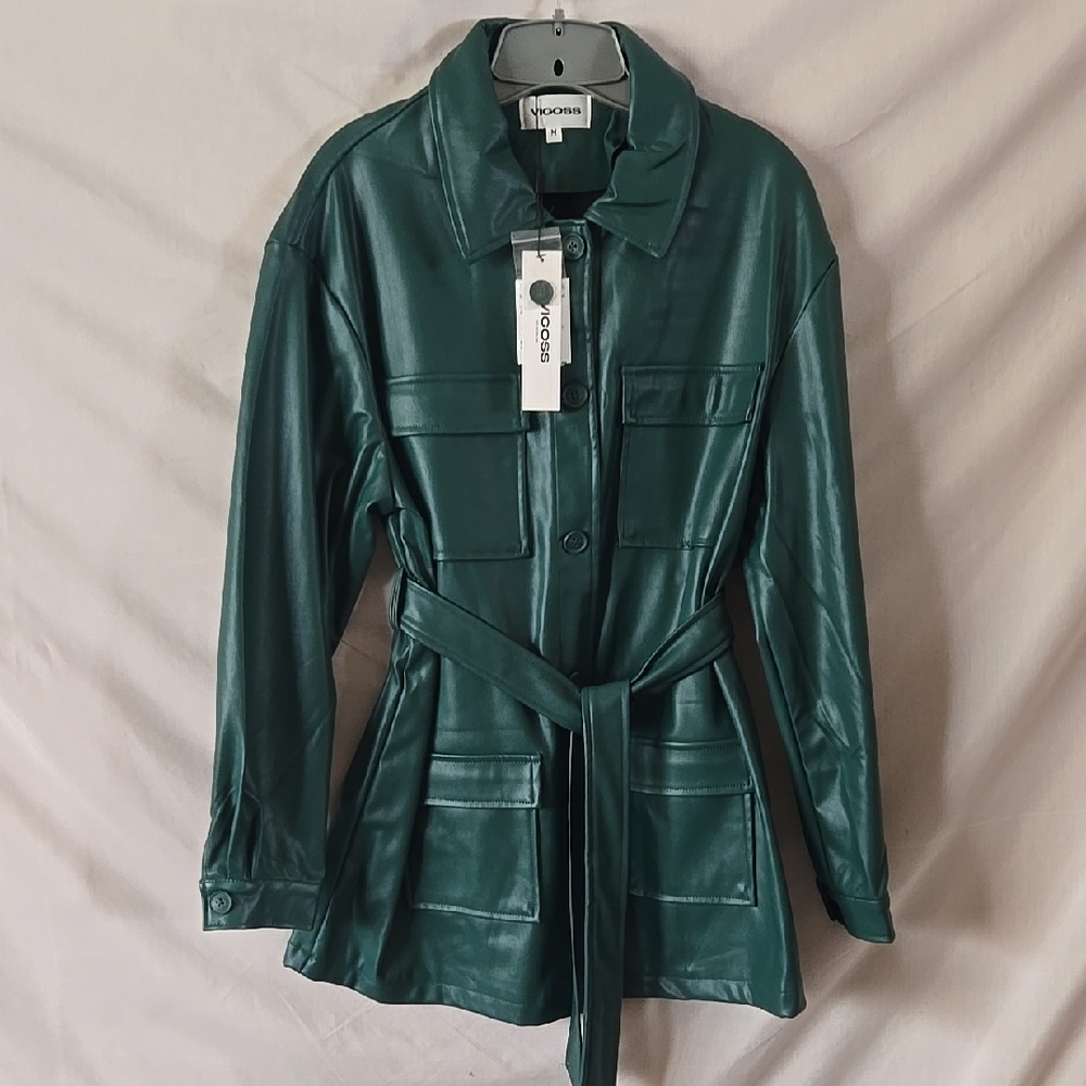 Vigoss Green Leather Jacket with Long Sleeves and Matching Belt